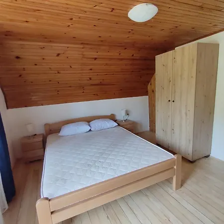 Vikendica Vera * Mitrovac