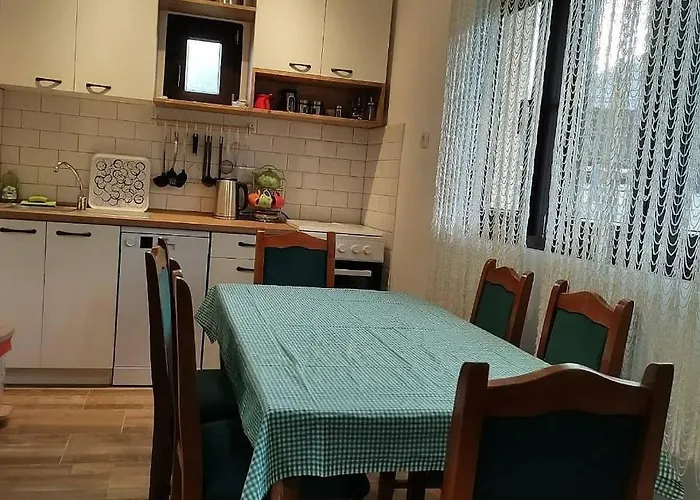 Vikendica Vera 度假居 *